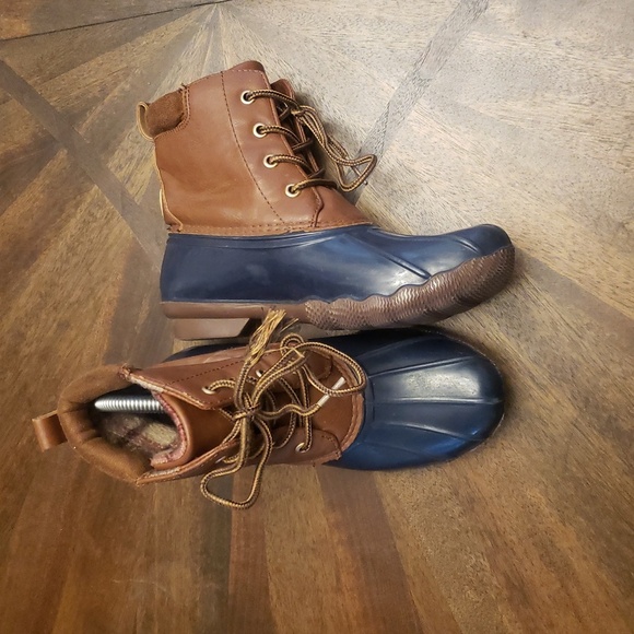 Adrienne Vittadini Kids Brown and Blue Duck Boots Size 3 - Picture 6 of 10